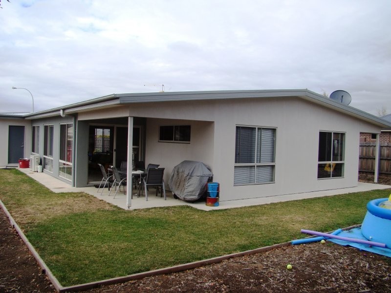 10 Bethune Place, Newnham TAS 7248