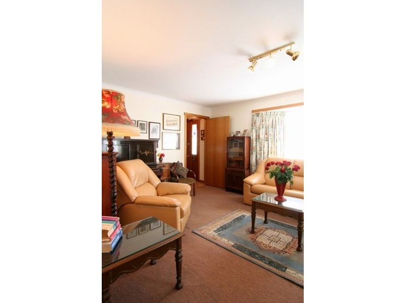 7 Dafnis Drive, Newnham TAS 7248