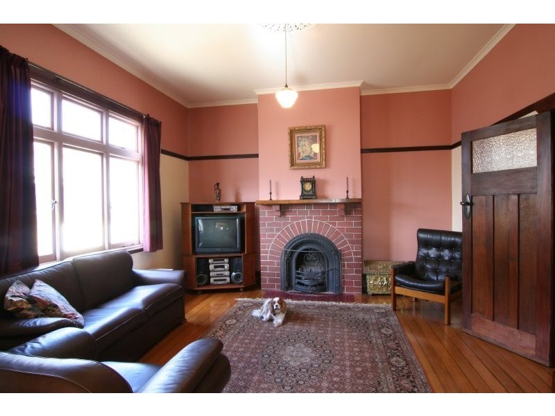 10 DIneen Street, Mowbray TAS 7248