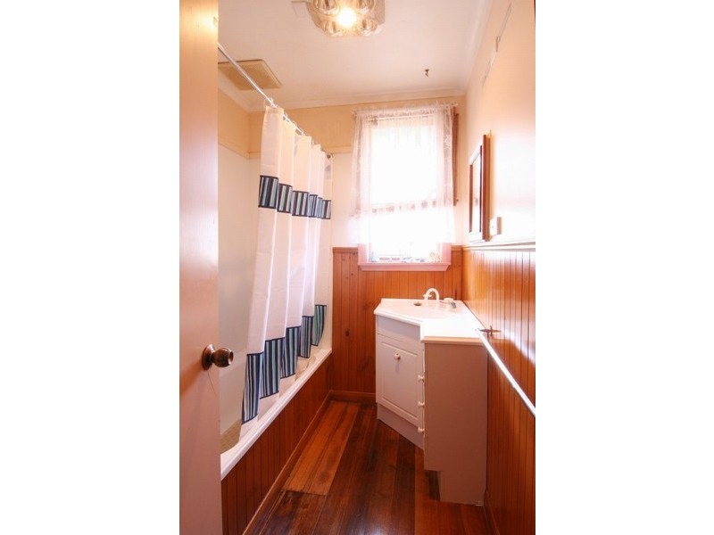 21 Kennedy St, Mayfield TAS 7248