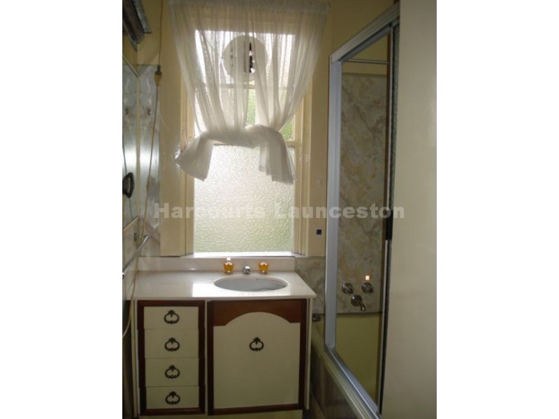 331 West Tamar Highway, Riverside TAS 7250