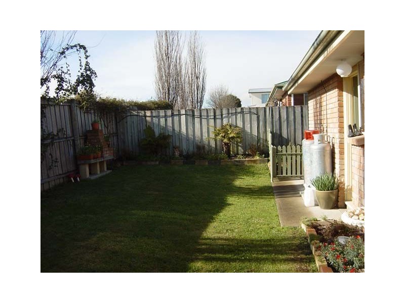 6/22 Calais Street, Mowbray TAS 7248