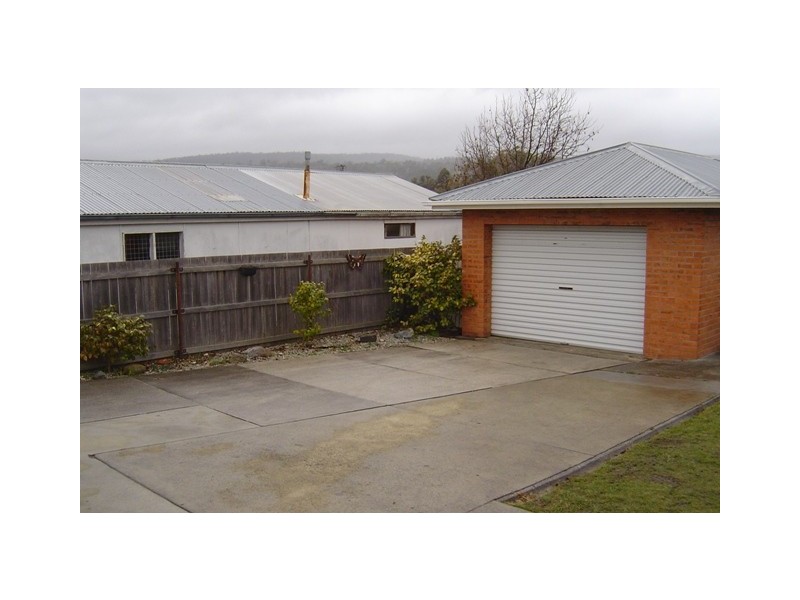 6 Lowanna Place, Ravenswood TAS 7250