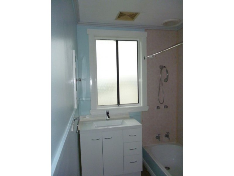 18 Humphrey St, Waverley TAS 7250