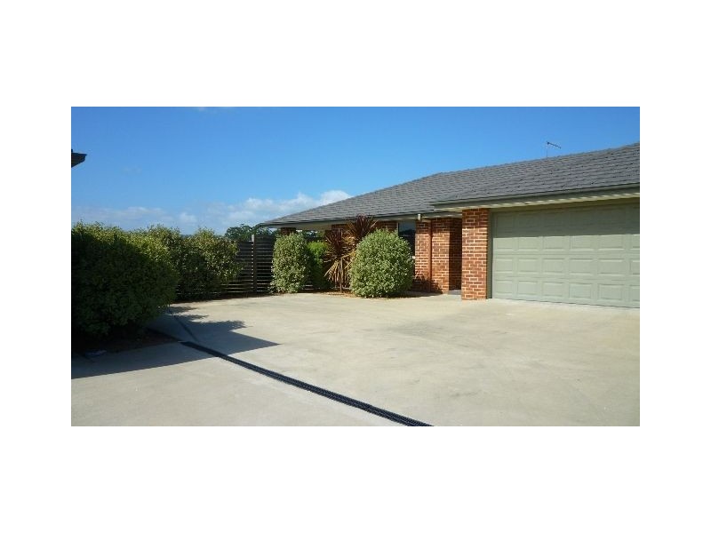 2/6 Jonagold Grove, Legana TAS 7277