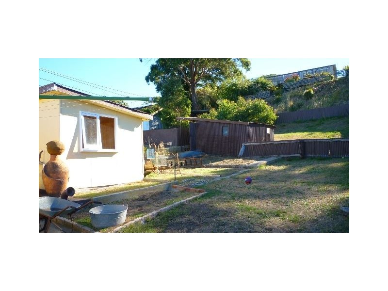 9 Clarke Street, Beauty Point TAS 7270