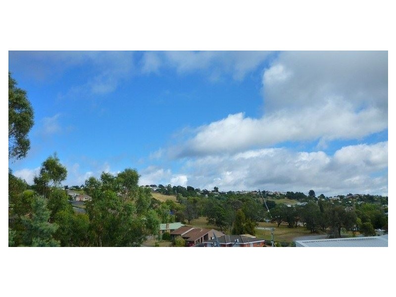 1/8 Beverley Hills Road, Newstead TAS 7250