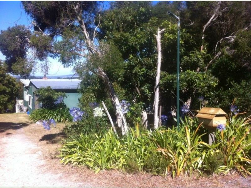 8 Top Road, Greens Beach TAS 7270