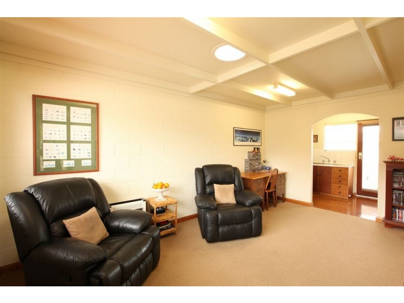 2/10 Chant Street, East Launceston TAS 7250