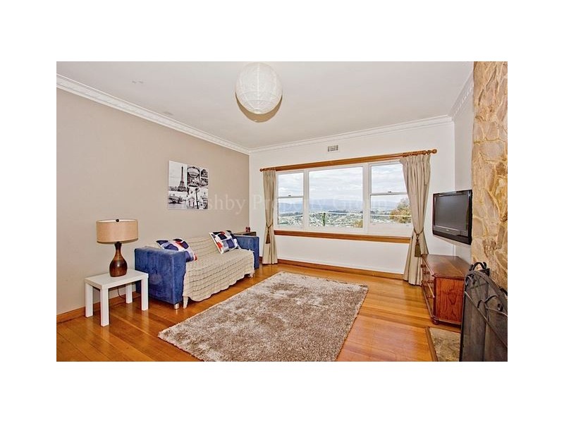 36 Salisbury Crescent, West Launceston TAS 7250