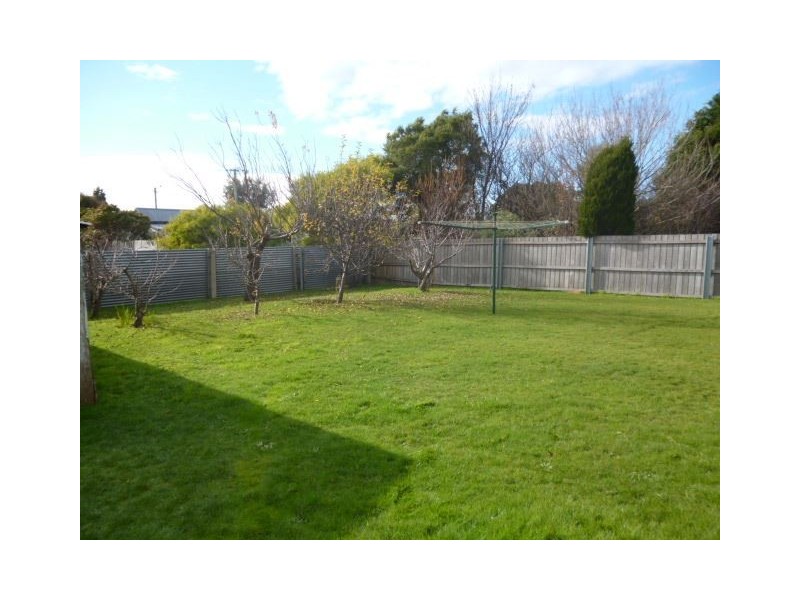 2/16 Beatty Street, Beauty Point TAS 7270