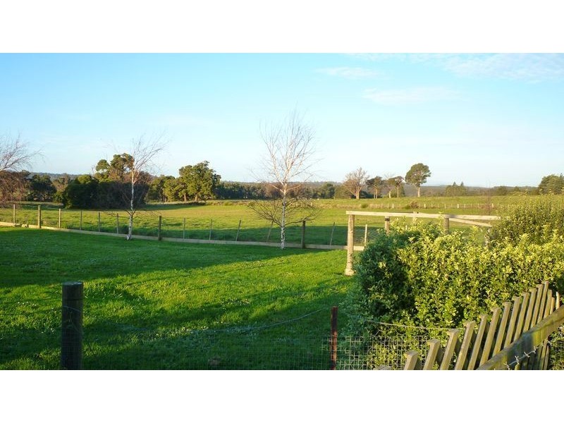 5 Dally Street, Beaconsfield TAS 7270