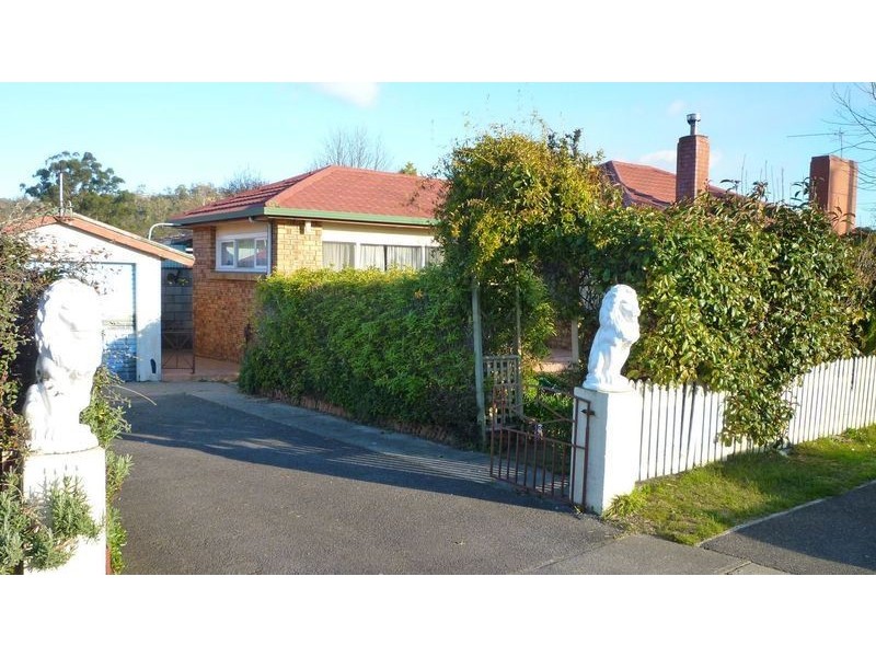 100 Main Road, Exeter TAS 7275