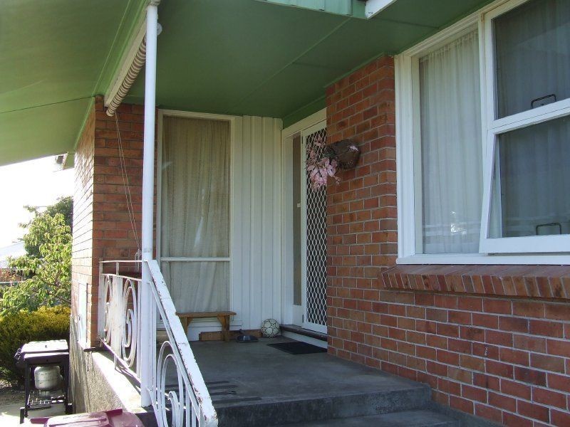 17 Helenwood Grove, Newnham TAS 7248