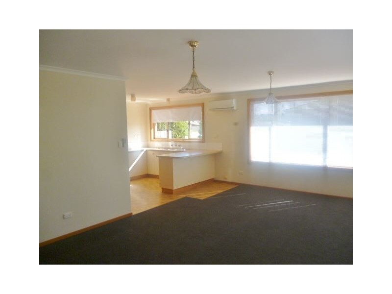 2/22 Calais Street, Mowbray TAS 7248