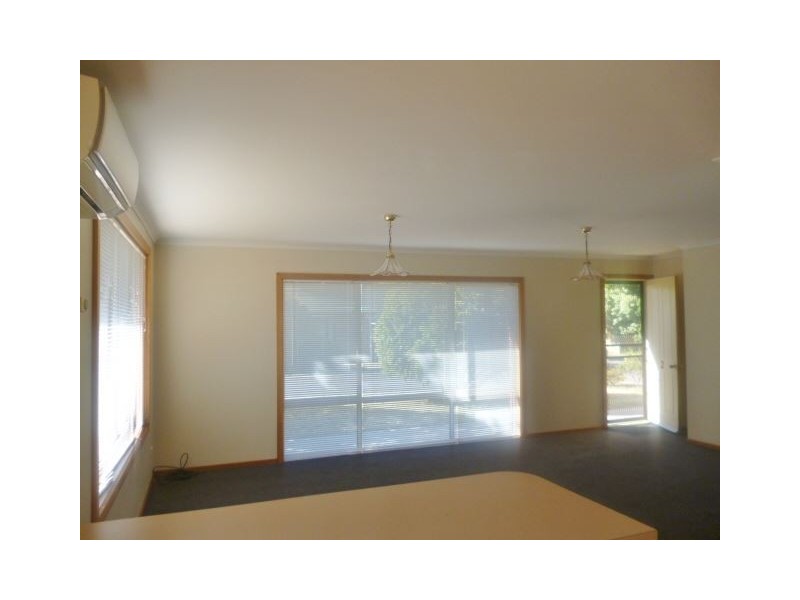 2/22 Calais Street, Mowbray TAS 7248