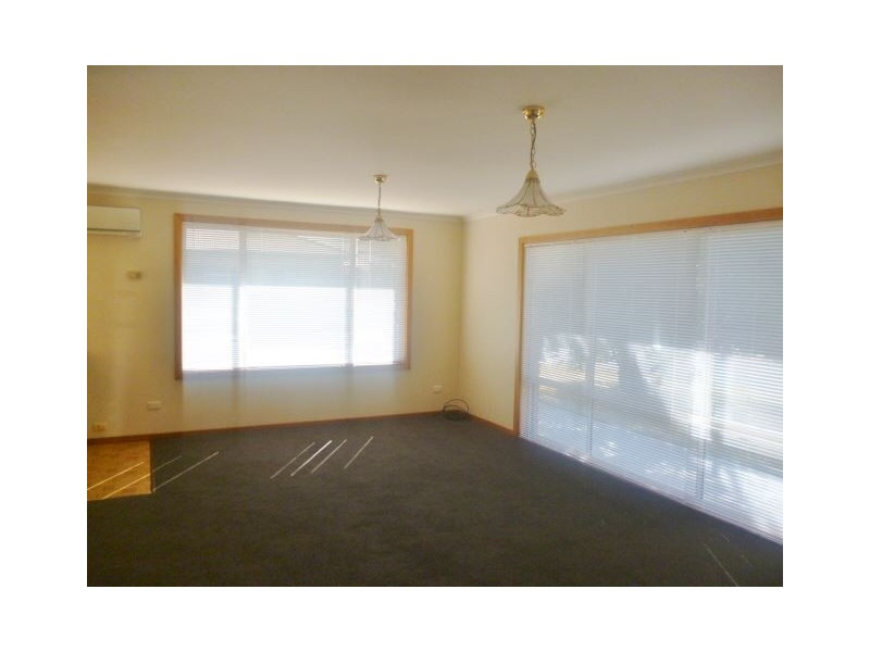 2/22 Calais Street, Mowbray TAS 7248