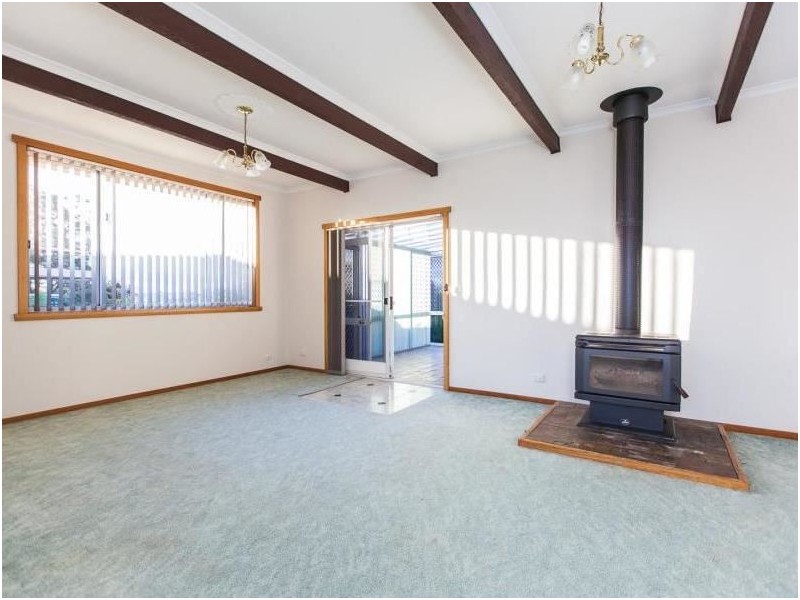 11 Leslie Grove, Prospect TAS 7250