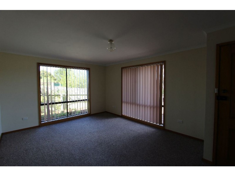 2/27 Las Vegas Drive, Launceston TAS 7250