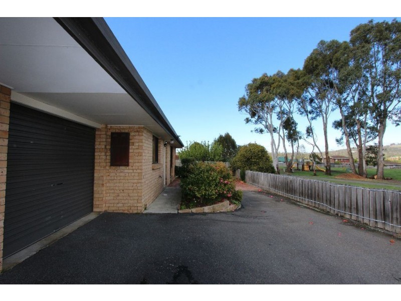 2/27 Las Vegas Drive, Launceston TAS 7250