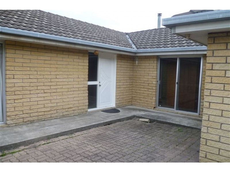 20 Crandon Crescent, Newnham TAS 7248