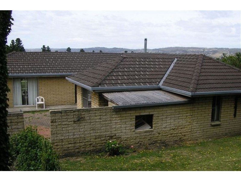 20 Crandon Crescent, Newnham TAS 7248