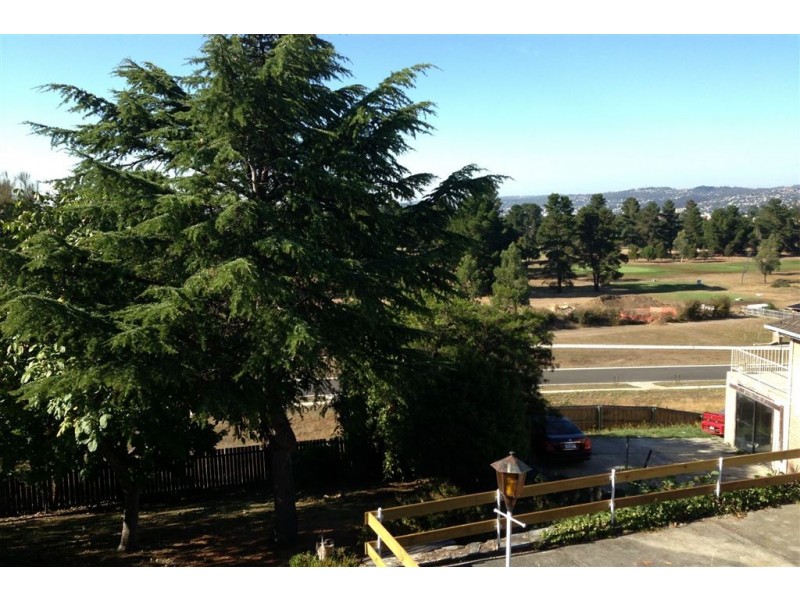 22 Crandon Crescent, Newnham TAS 7248