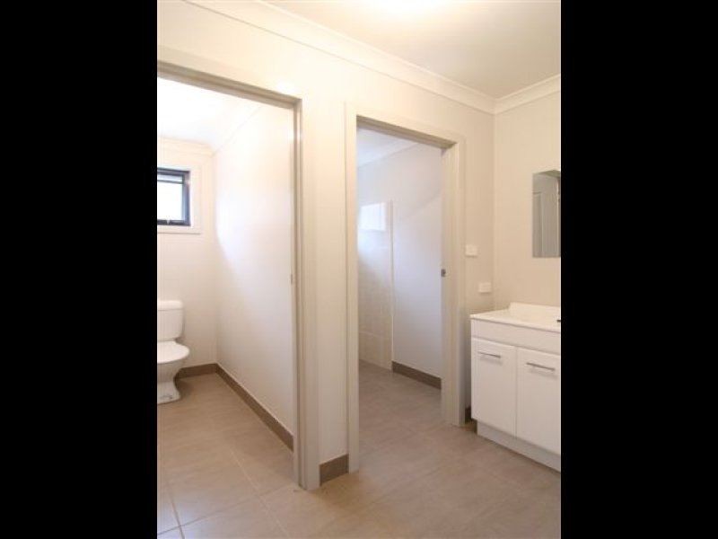 3/24 Roberts Crescent, Newnham TAS 7248