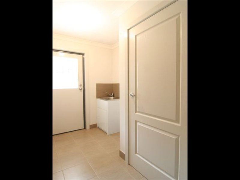 3/24 Roberts Crescent, Newnham TAS 7248