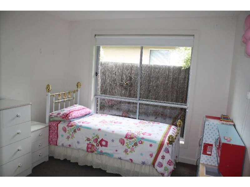 2/8 Maiden Place, Newnham TAS 7248