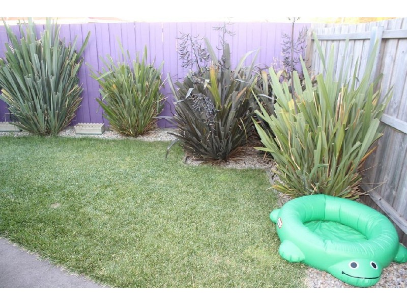 2/8 Maiden Place, Newnham TAS 7248