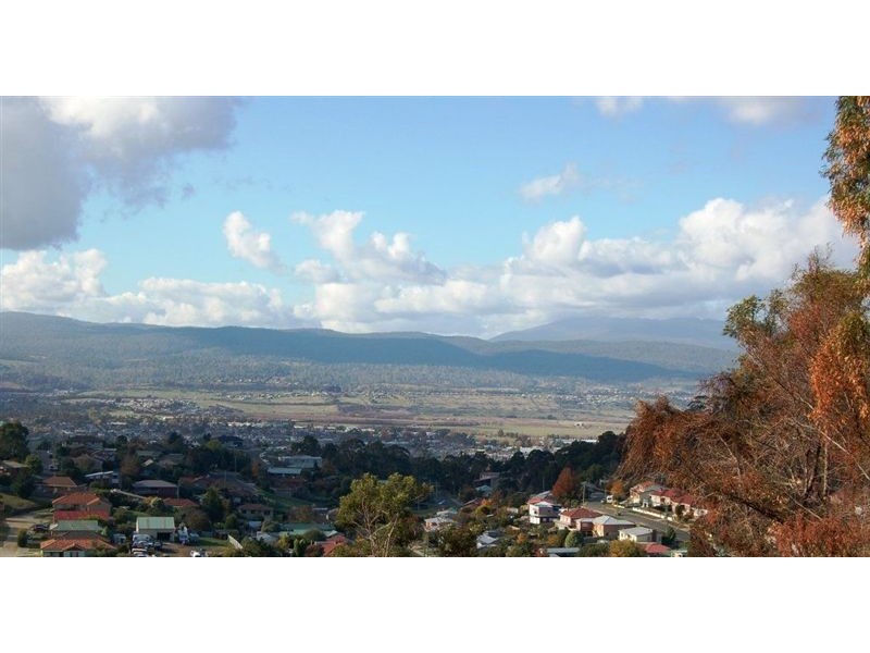 20 Clearview Avenue, Trevallyn TAS 7250