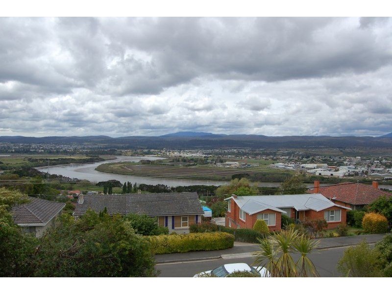 73 Forest Road, Trevallyn TAS 7250