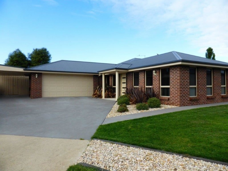 5 Manta Court, Newnham TAS 7248