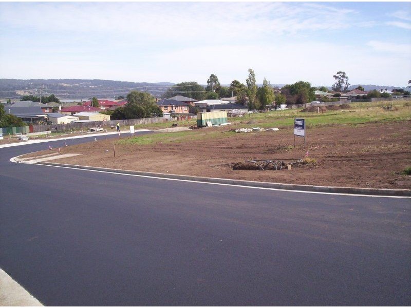 Lot 33 10 Dafnis Drive, Newnham TAS 7248