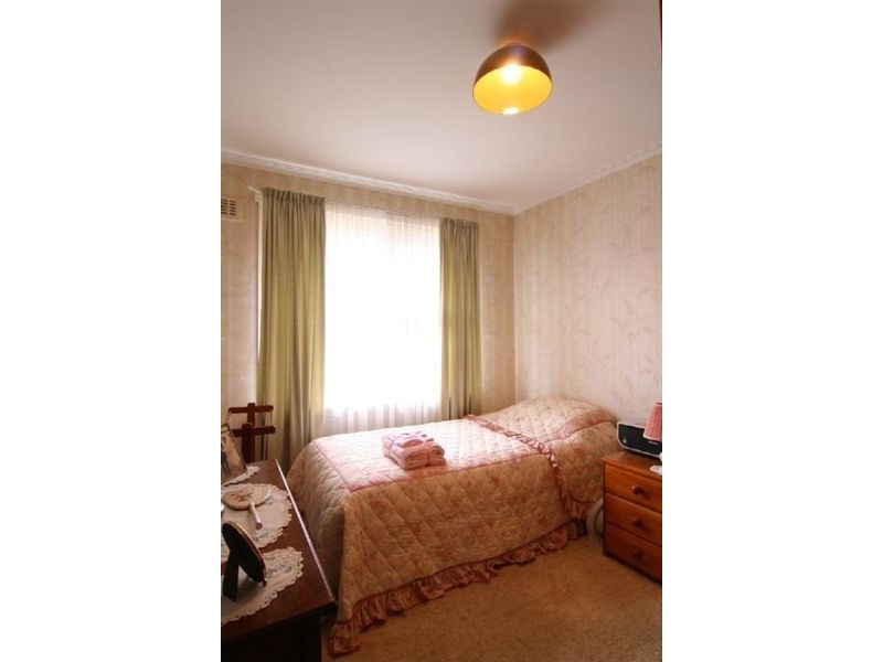 33 Paringa Avenue, Newnham TAS 7248