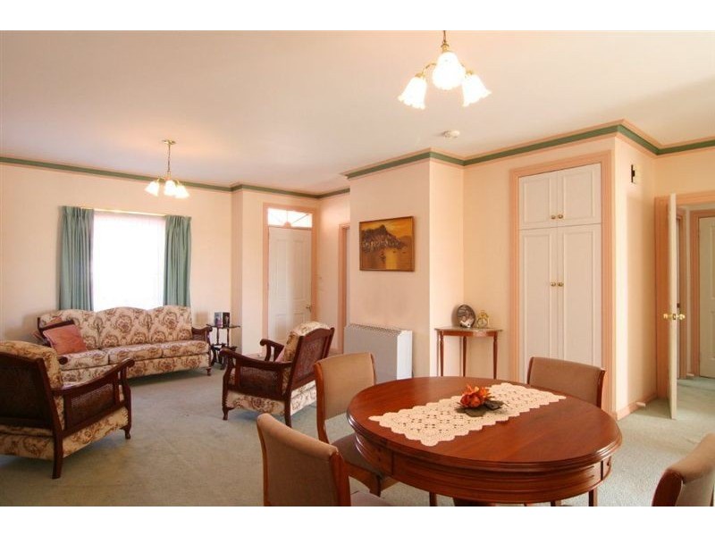 6 St John Court, Launceston TAS 7250