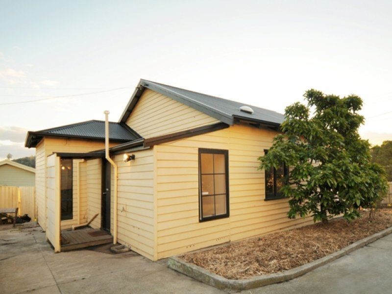 10 Quarantine Road, Kings Meadows TAS 7249