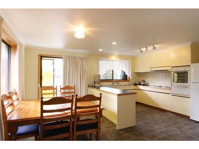 7 Belgrave Parade, Youngtown TAS 7249