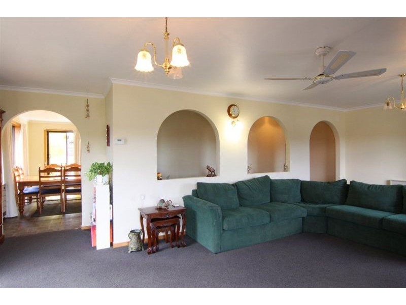 7 Belgrave Parade, Youngtown TAS 7249