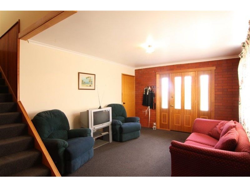 7 Belgrave Parade, Youngtown TAS 7249