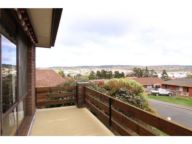 7 Belgrave Parade, Youngtown TAS 7249