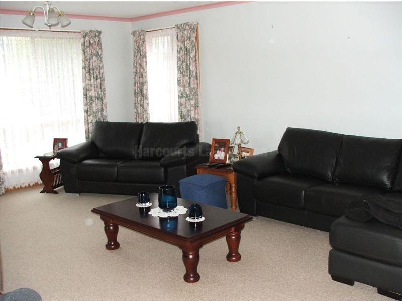 14 Belmont Court, Newnham TAS 7248