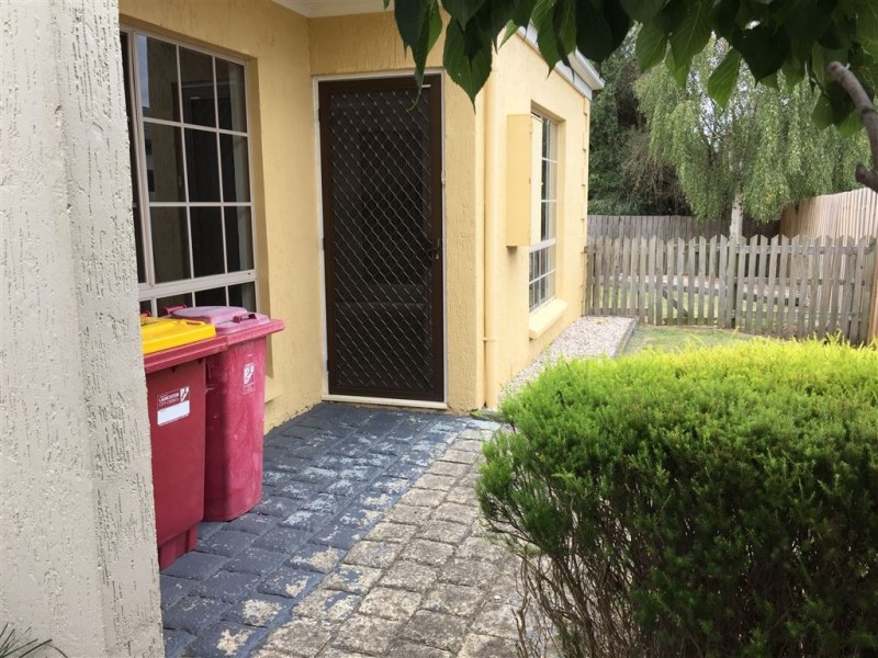 2/7 Pine Avenue, Newstead TAS 7250
