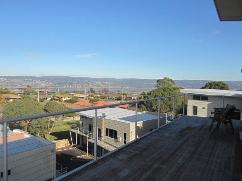 1/7-9 Monet Place, Newnham TAS 7248