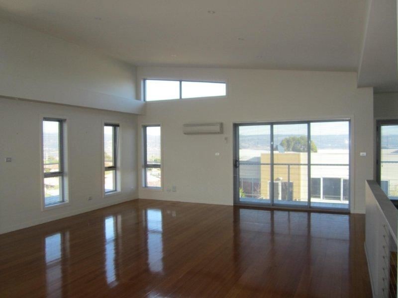 1/7-9 Monet Place, Newnham TAS 7248