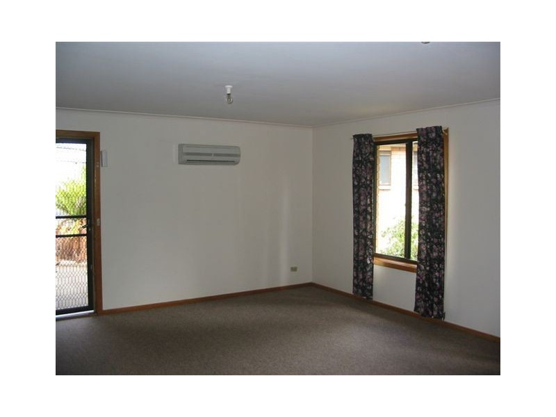 2/11 Chris Street, Prospect TAS 7250