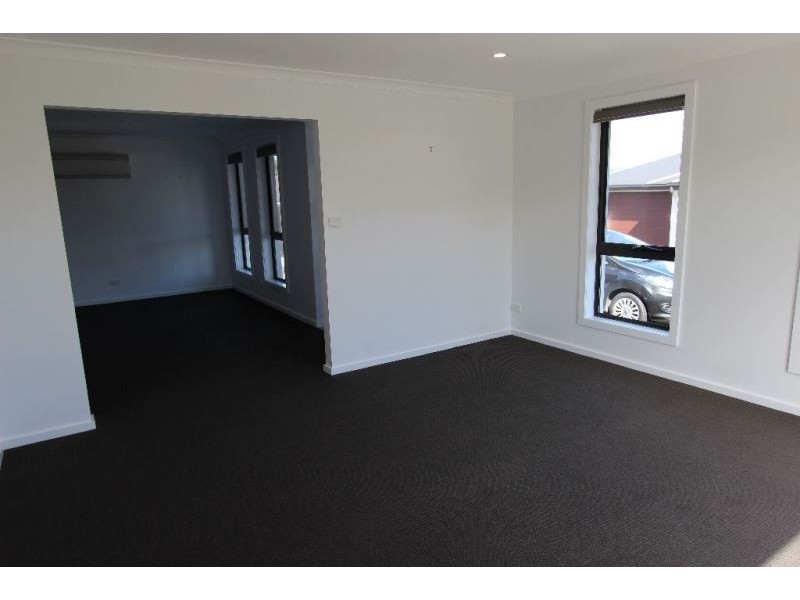 1/5 Jonagold Grove, Legana TAS 7277