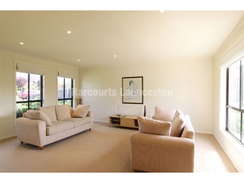 15 Landsborough Avenue, Newstead TAS 7250