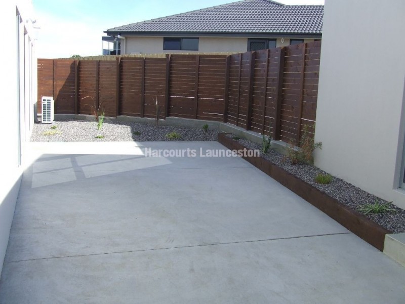 1/4 Caprice Court, Newnham TAS 7248